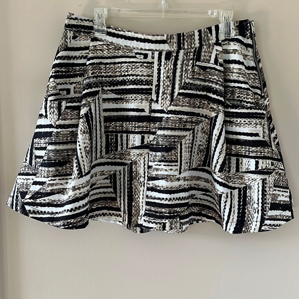 Womens’ a.n.a Lightweight Skirt Size L